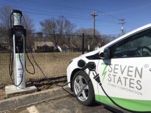 Seven States partnered with VEC and TN Tech to install EV chargers. The Seven States EV received the first charge from the dual point charger.